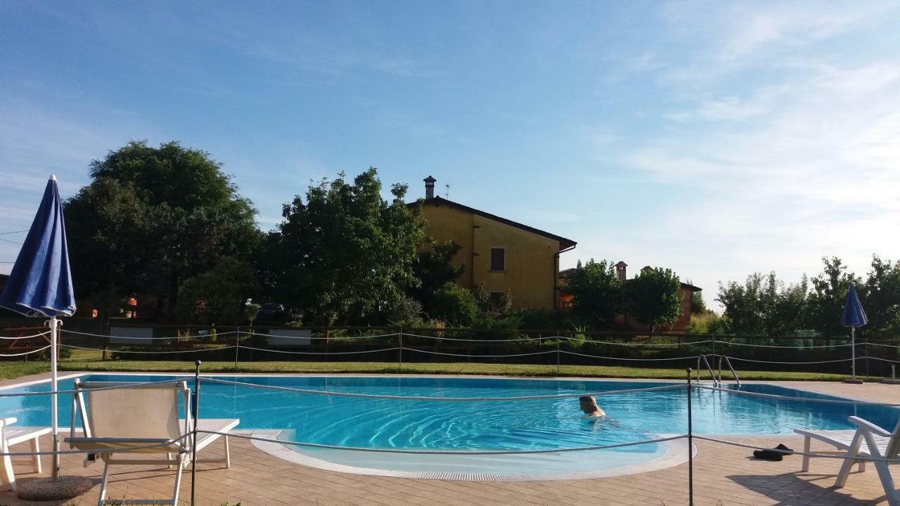 Agriturismo Trebis Volta Mantovana Rom bilde